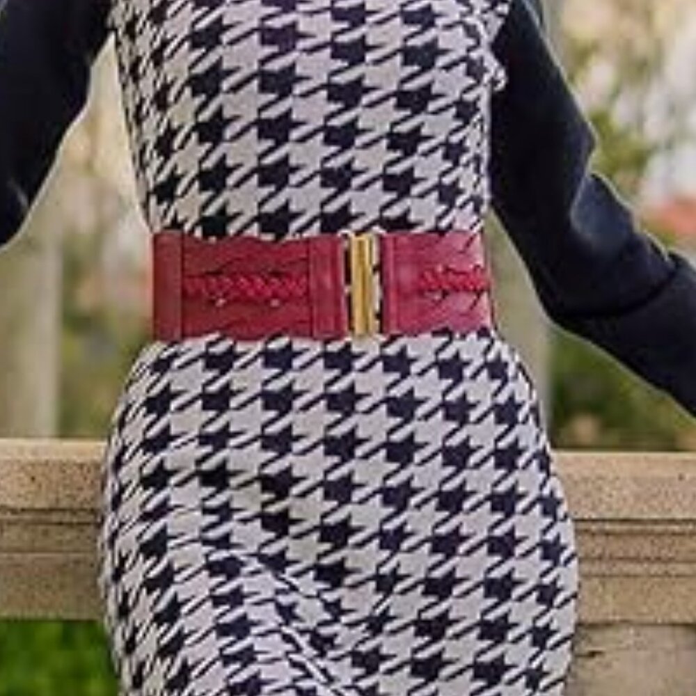 Women's Braided Wide Belt Boho Western Chic‎ Stretchy Size Large Red